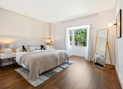 ELEGANT APARTMENT IN MARBELLA'S PRESTIGIOUS GOLDEN MILE