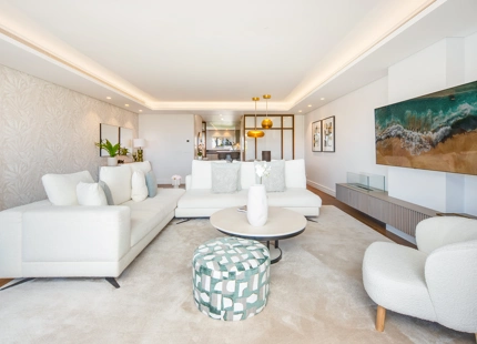 ELEGANT APARTMENT IN MARBELLA'S PRESTIGIOUS GOLDEN MILE