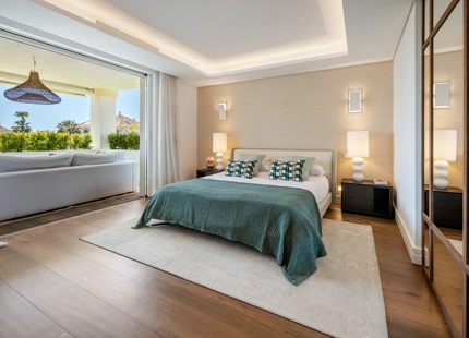 ELEGANT APARTMENT IN MARBELLA'S PRESTIGIOUS GOLDEN MILE