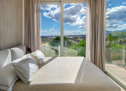 LUXURY CONTEMPORARY VILLA IN NUEVA ANDALUCÍA