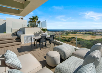 LUXURY CONTEMPORARY VILLA IN NUEVA ANDALUCÍA