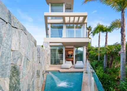 LUXURY CONTEMPORARY VILLA IN NUEVA ANDALUCÍA