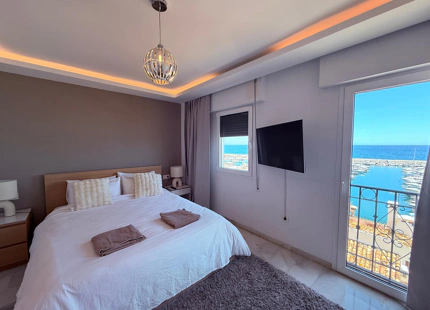 Modern 2-bedroom apartment in Puerto Banús, Marbella, ideal for holiday stays next to the port.