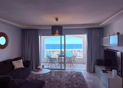 Modern 2-bedroom apartment in Puerto Banús, Marbella, ideal for holiday stays next to the port.