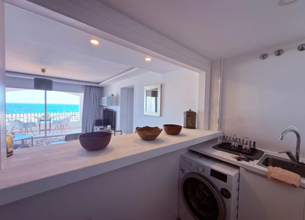 Modern 2-bedroom apartment in Puerto Banús, Marbella, ideal for holiday stays next to the port.