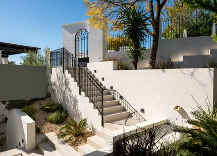 HIDDEN GEM - VILLA WITH 6 BEDROOMS IN NUEVA ANDALUCÍA