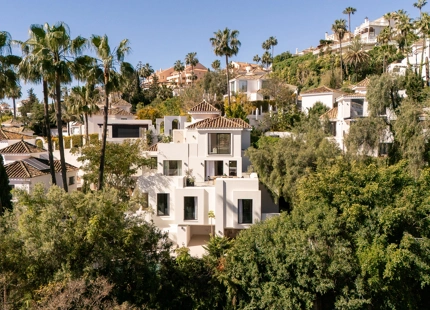 HIDDEN GEM - VILLA WITH 6 BEDROOMS IN NUEVA ANDALUCÍA