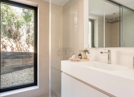 HIDDEN GEM - VILLA WITH 6 BEDROOMS IN NUEVA ANDALUCÍA