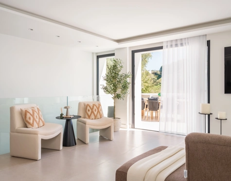 Villa en venta en Los Naranjos Hill Club, Nueva Andalucia