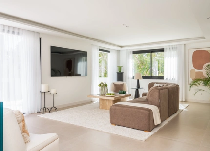 HIDDEN GEM - VILLA WITH 6 BEDROOMS IN NUEVA ANDALUCÍA
