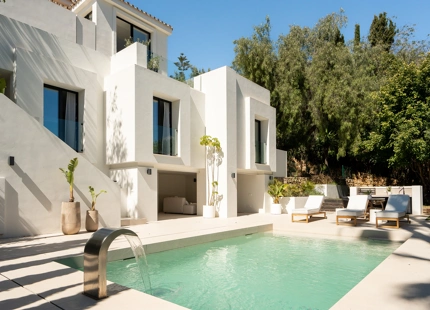 HIDDEN GEM - VILLA WITH 6 BEDROOMS IN NUEVA ANDALUCÍA