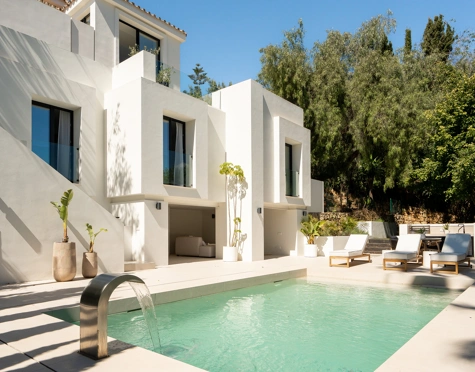 Villa en venta en Los Naranjos Hill Club, Nueva Andalucia
