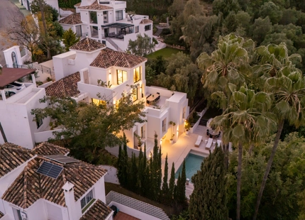 HIDDEN GEM - VILLA WITH 6 BEDROOMS IN NUEVA ANDALUCÍA