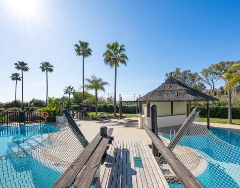 Apartment for sale in Bahía del Velerín, Estepona East