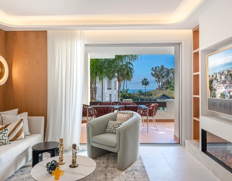 Apartment for sale in Bahía del Velerín, Estepona East