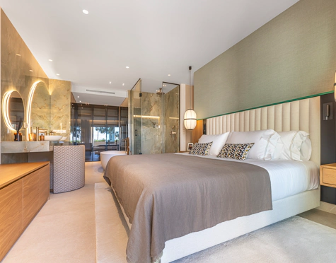 Apartment for sale in Bahía del Velerín, Estepona East