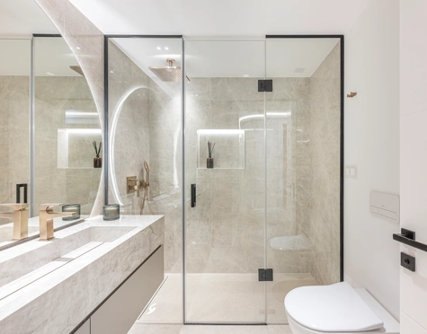 Apartment for sale in Bahía del Velerín, Estepona East