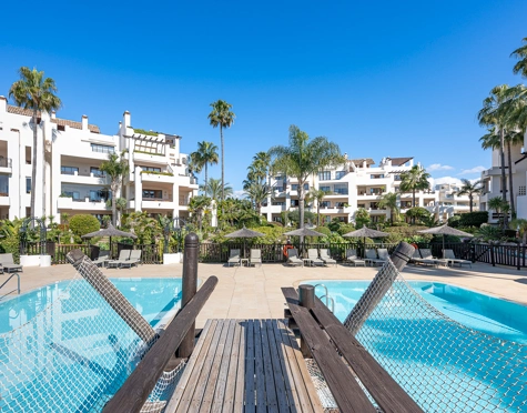 Apartment for sale in Bahía del Velerín, Estepona East