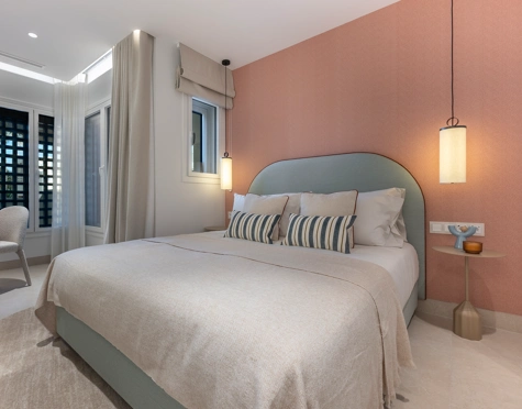 Apartment for sale in Bahía del Velerín, Estepona East