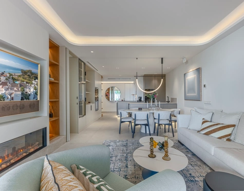 Apartment for sale in Bahía del Velerín, Estepona East