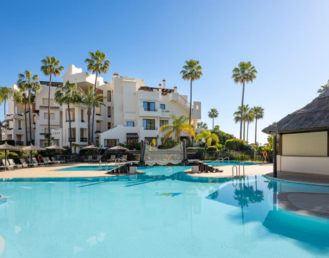 Apartment for sale in Bahía del Velerín, Estepona East