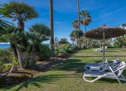 FULLY RENOVATED 3-BEDROOM APARTMENT ON THE NEW GOLDEN MILE, ESTEPONA