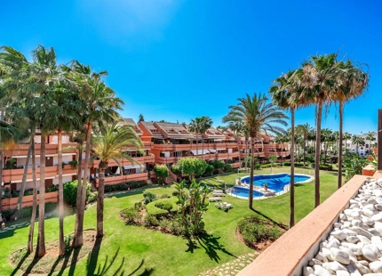 Luxury Duplex Penthouse in El Embrujo Playa, Puerto Banús, Marbella