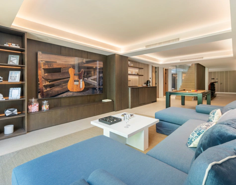 Villa en venta en El Herrojo, Benahavis