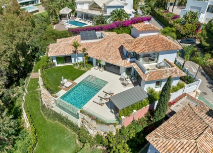 ENCANTADORA VILLA DE 6 DORMITORIOS EN EL HERROJO, BENAHAVÍS