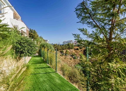 VILLA SEMIADOSADA CON PISCINA PRIVADA EN BENALMÁDENA