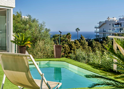VILLA SEMIADOSADA CON PISCINA PRIVADA EN BENALMÁDENA