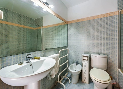 VILLA SEMIADOSADA CON PISCINA PRIVADA EN BENALMÁDENA
