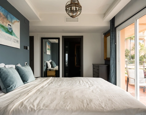 Apartment for sale in Nueva Andalucia, Marbella