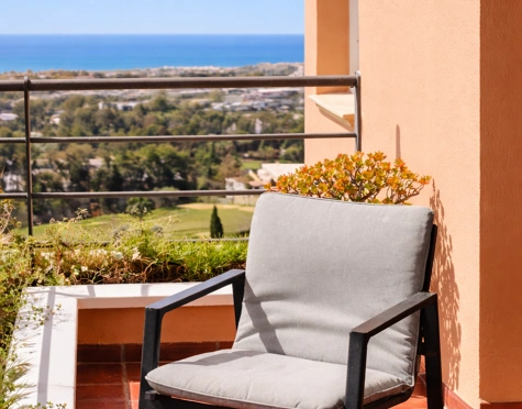 Apartment for sale in Nueva Andalucia, Marbella