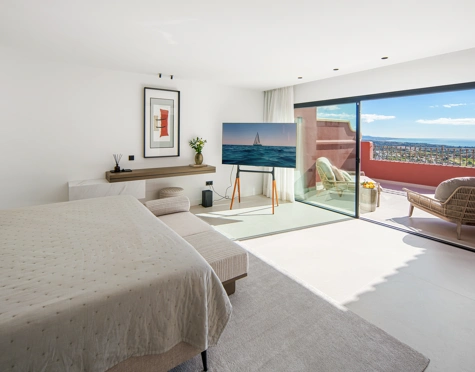 Duplex Penthouse for sale in Monte Halcones, Benahavis