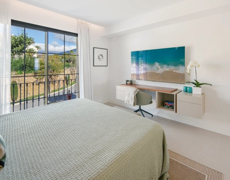 Duplex Penthouse for sale in Monte Halcones, Benahavis