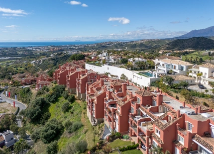 LUXURY DUPLEX PENTHOUSE WITH PRIVATE POOL IN BENAHAVÍS
