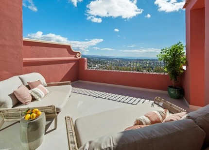 LUXURY DUPLEX PENTHOUSE WITH PRIVATE POOL IN BENAHAVÍS