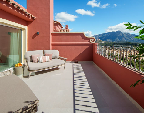 Duplex Penthouse for sale in Monte Halcones, Benahavis
