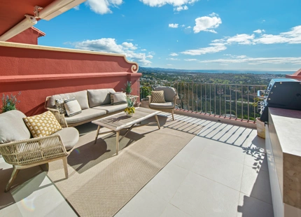 LUXURY DUPLEX PENTHOUSE WITH PRIVATE POOL IN BENAHAVÍS