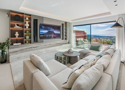 LUXURY DUPLEX PENTHOUSE WITH PRIVATE POOL IN BENAHAVÍS