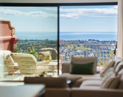 Duplex Penthouse for sale in Monte Halcones, Benahavis