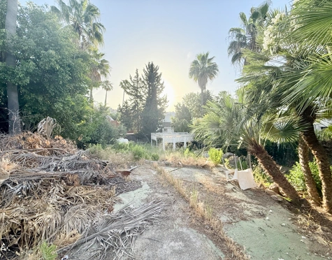 # Urbanizable plot in Nueva Andalucía, Marbella