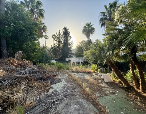 # Urbanizable plot in Nueva Andalucía, Marbella