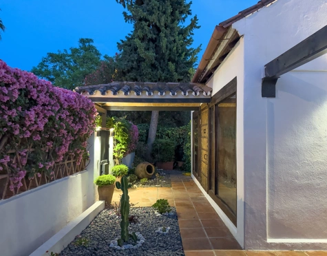 Villa for short term rent in Nueva Andalucia, Marbella