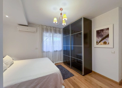 ENCANTADORA VILLA PARA ALQUILER VACACIONAL EN NUEVA ANDALUCÍA