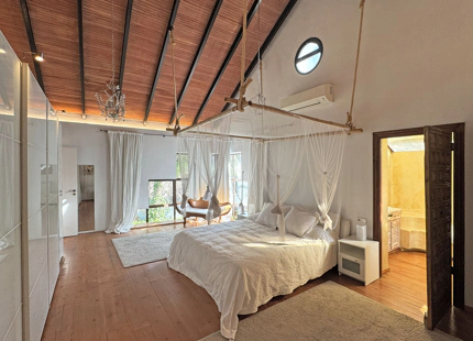 ENCANTADORA VILLA PARA ALQUILER VACACIONAL EN NUEVA ANDALUCÍA