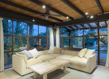 ENCANTADORA VILLA PARA ALQUILER VACACIONAL EN NUEVA ANDALUCÍA