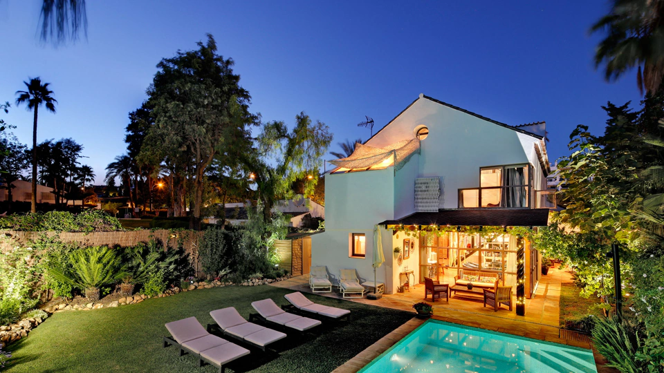 Villa en alquiler a corta temporada en Nueva Andalucia, Marbella