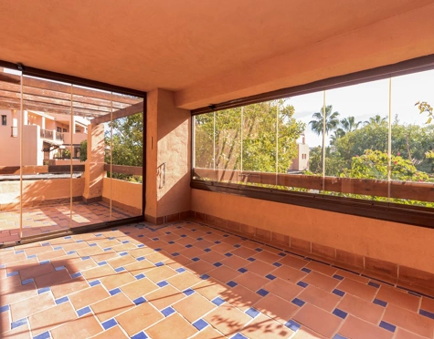 Apartamento en venta en Hacienda del Sol, Estepona East